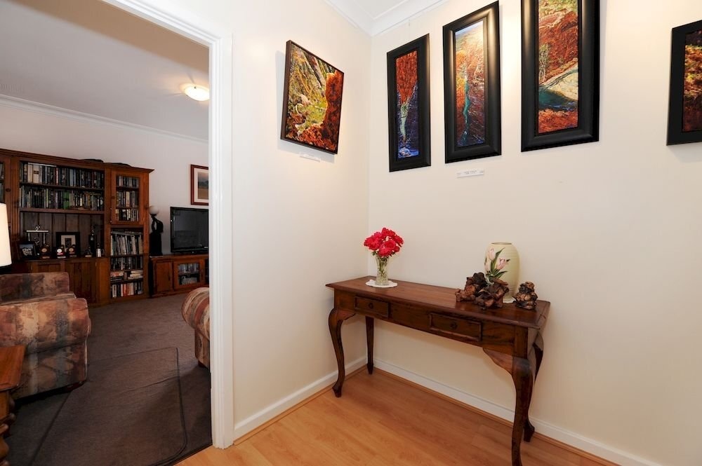 Albany View Street Lodge