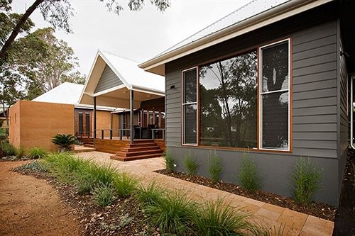 Lone Pine Cottage
