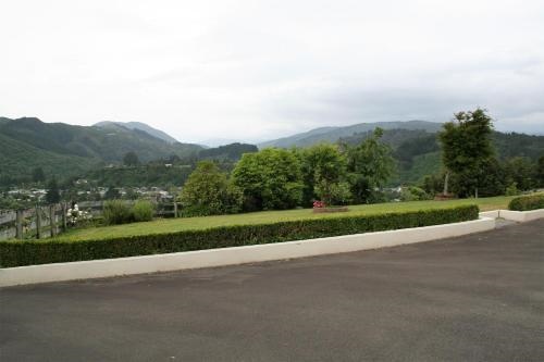 Exclusive Birchville Residence