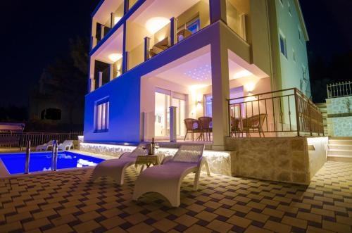 Luxury Villa Star Lights