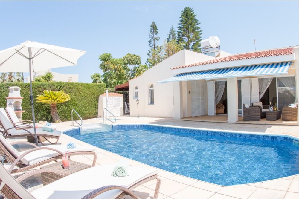 Bungalow Casa Bella By Ezoria Villas