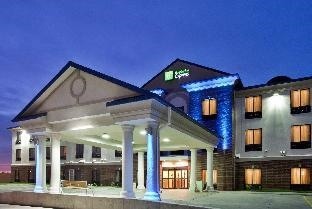 Holiday Inn Express & Suites McPherson