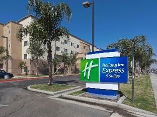 Holiday Inn Express & Suites BAKERSFIELD CENTRAL