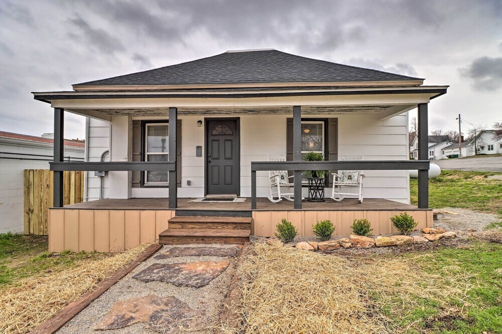 Historic West Plains Home: Walk To Msu + Dtwn