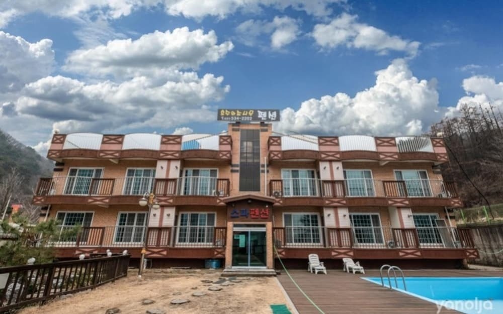 Fortune Lake And Pine Pension