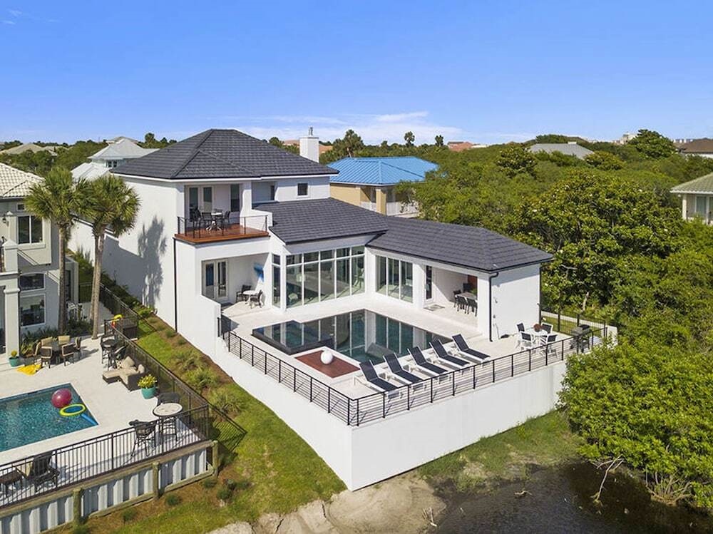 Modern Paradise By Five Star Properties