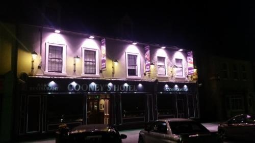 Cooney's Hotel