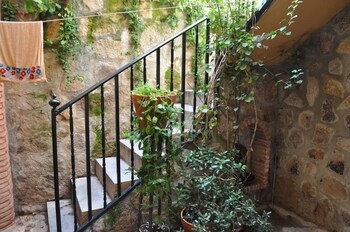 House With 2 Bedrooms in Torrejón el Rubio, With Wonderful Mountain Vi