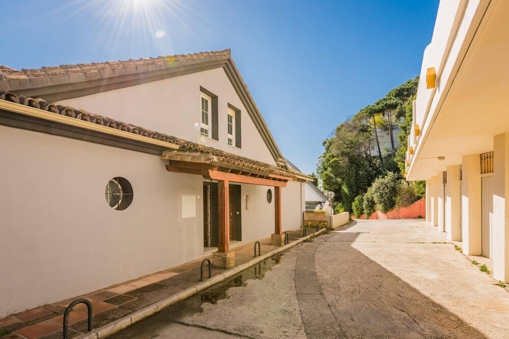 House with 3 Bedrooms in Ojén, with Wonderful Sea View, Pool Access, Furnished Terrace - 7 Km From the Beach