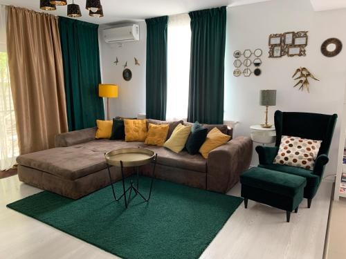 Villagrey Tunari
