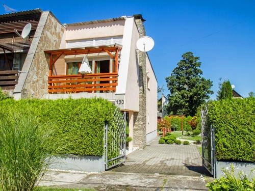 Holiday Home Balaton H421