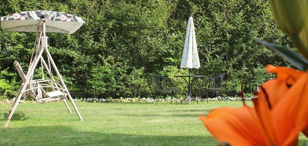 Hamptons House of Gardens Bed & Breakfast