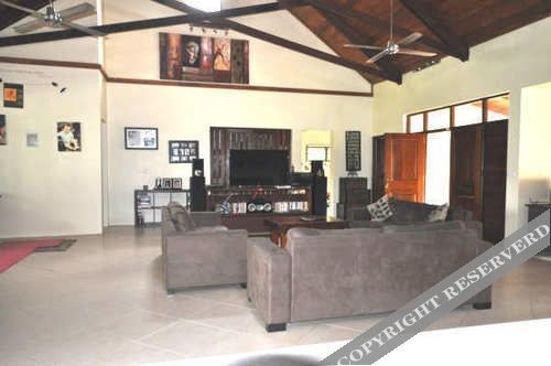 Maison la Plage Vanuatu Holiday Home