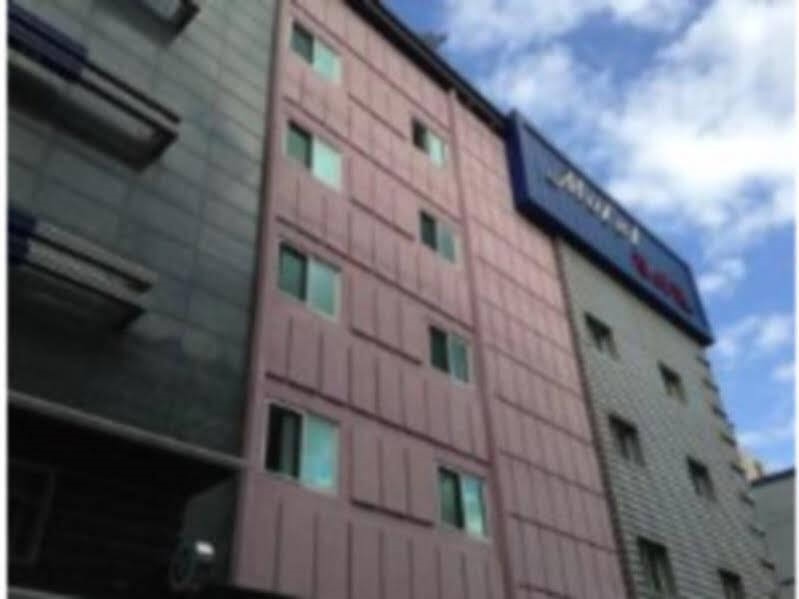 Goodstay Chairman Motel