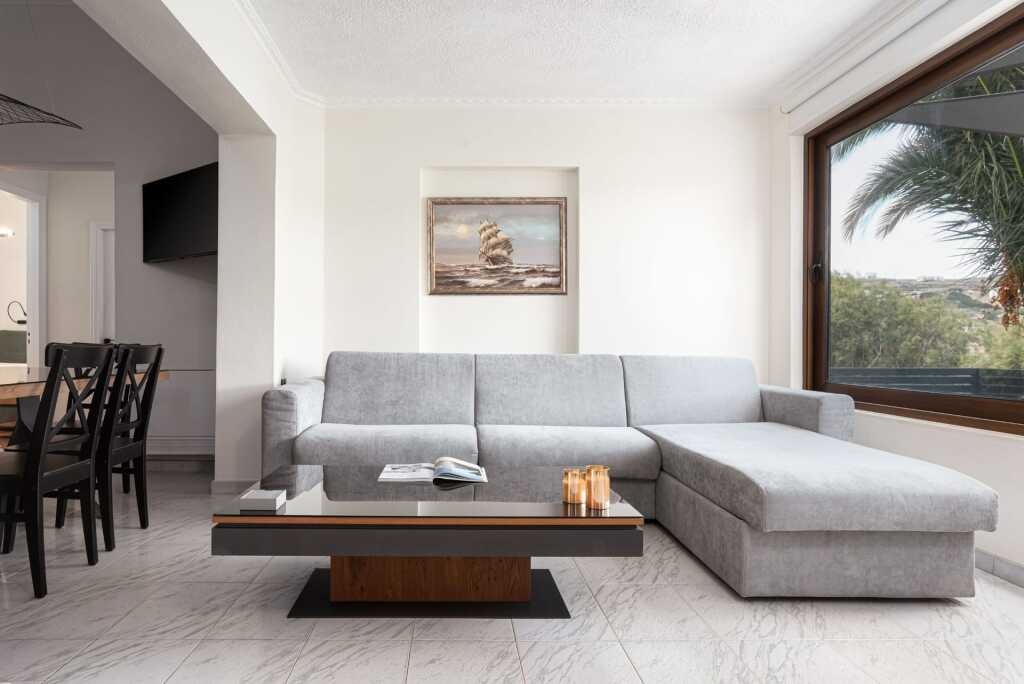 Aniv Villa by The Sea