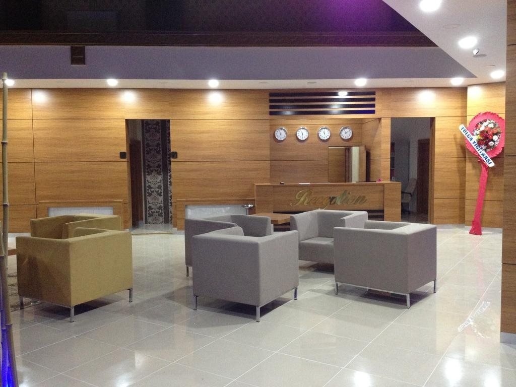 Grand Surmely Business Hotel