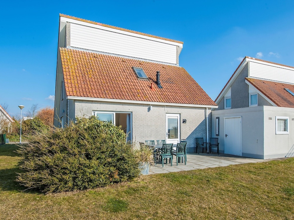 Detached Villa With Washing Machine, sea and Beach at 1 km