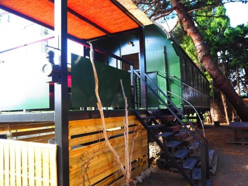 La Gare De Millas (Gîte Le Wagon)