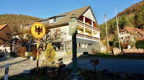 Hotel & Restaurant Tassone Zum Lowen