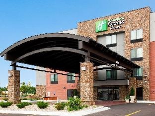 Holiday Inn Express & Suites FORT DODGE