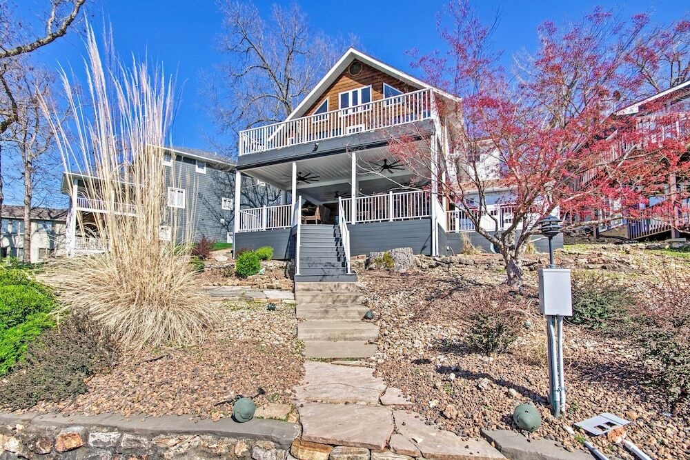 Lake Of The Ozarks Gem: Dock & Outdoor Space!
