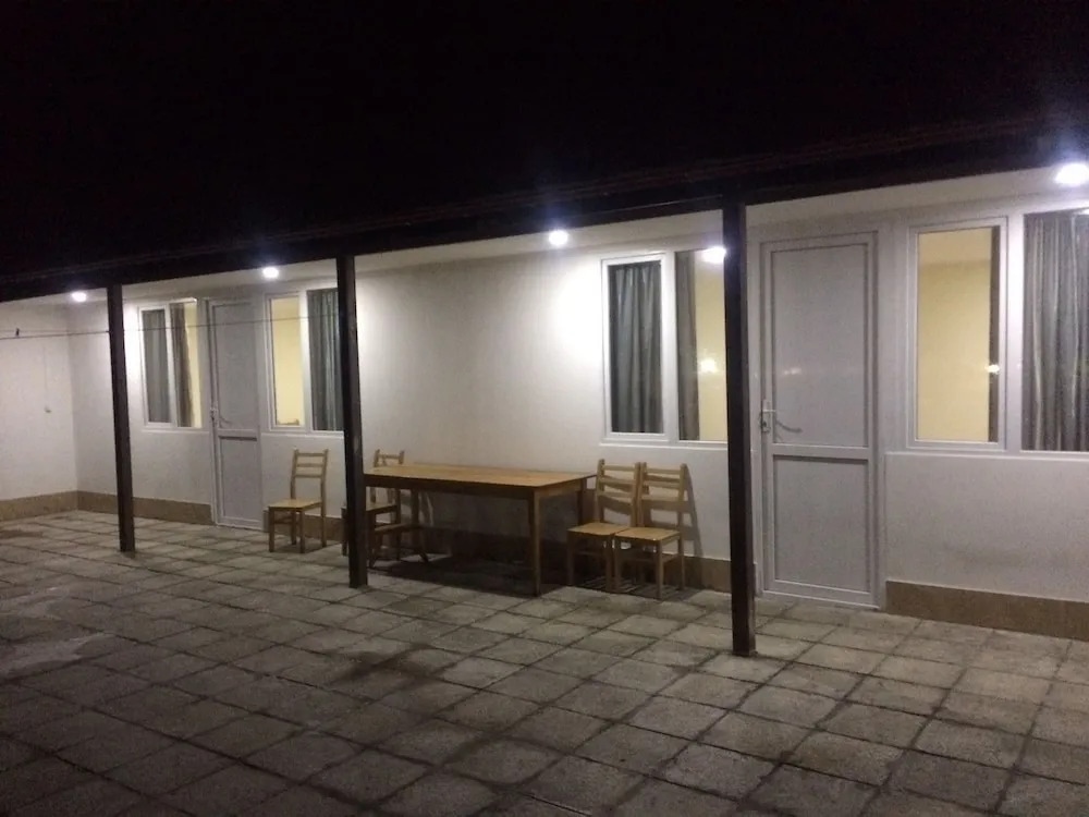 Hotel Pirosmani - Hostel