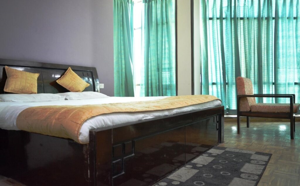 Hotel Burans Residency