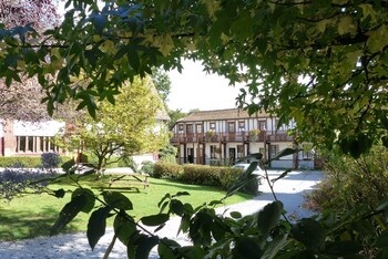 Le Domaine D'herambault