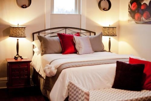 Hart House Bed And Breakfast