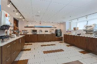 Holiday Inn Express MILWAUKEE-WEST MEDICAL CENTER