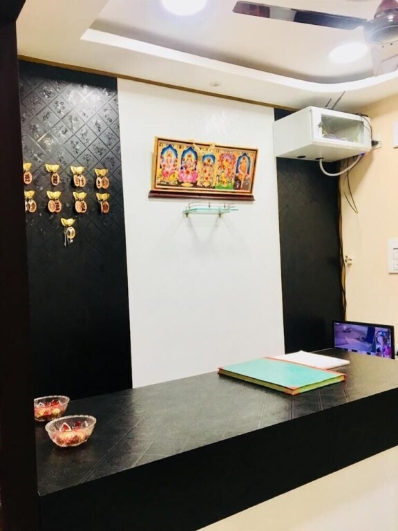 CPR Residency by iROOMZ