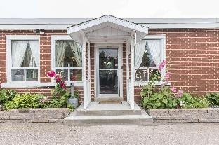 Super 8 by Wyndham Pembroke