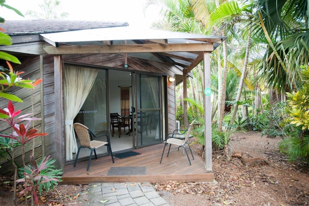 Diggers Beach Villa At Aanuka Resort