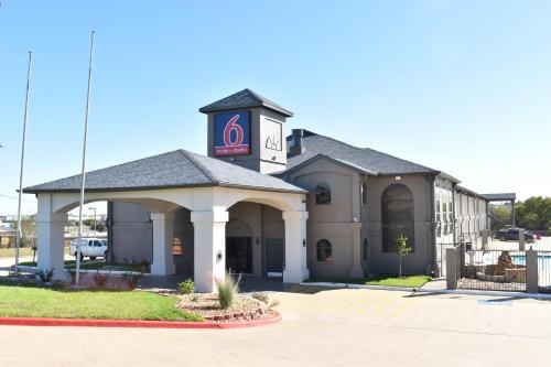 Motel 6 Brenham, Tx