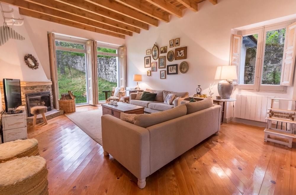 House With 4 Bedrooms In El Espinar, With Enclosed Garden And Wifi