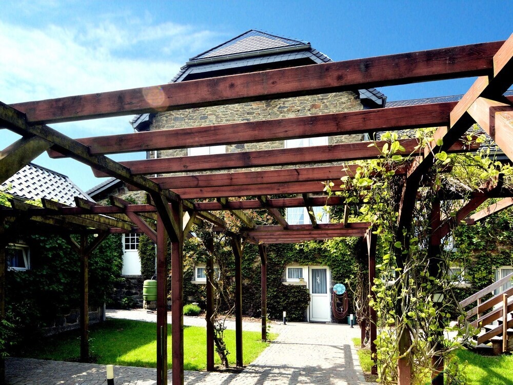 Cosy House With Beautiful Terrace Very Large And Nicely Laid-Out Garden And Wifi