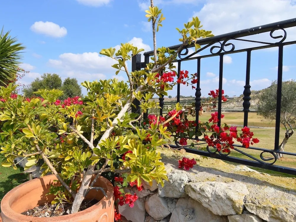 Great Villa With Algorva With A View Of The Golf Course