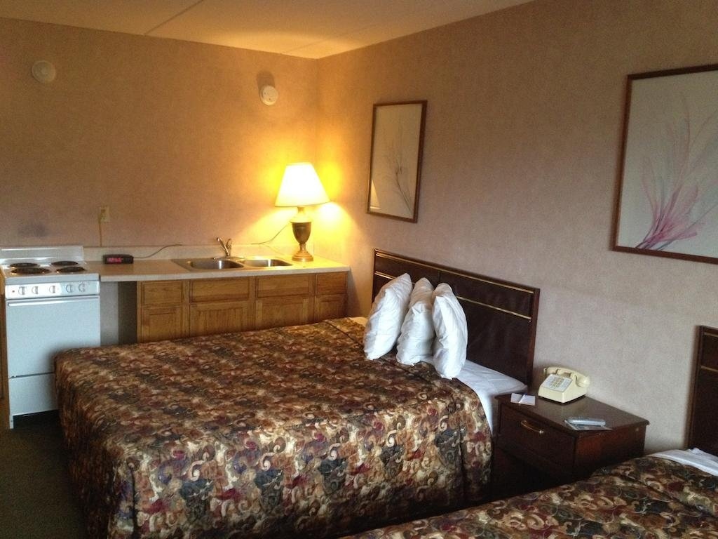 Travel Hotel & Suites