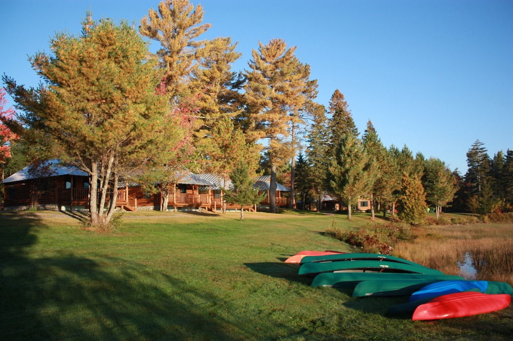 Lake Parlin Lodge & Cabins