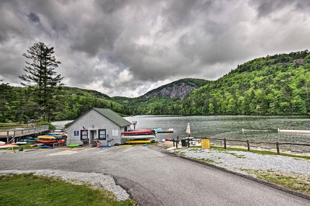 Cozy Retreat W/ Deck & Sapphire Resort Access!