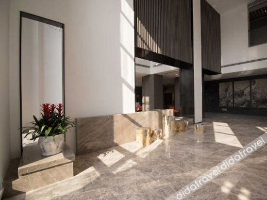 Hot Spring Valley Park Avenue Hotel