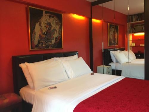 Jksuites Manila Condos