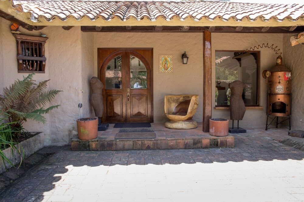 Cueva Del Oso By Nomad Guru