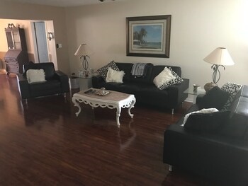Eyre Vacation Getaway - Three Bedroom Home
