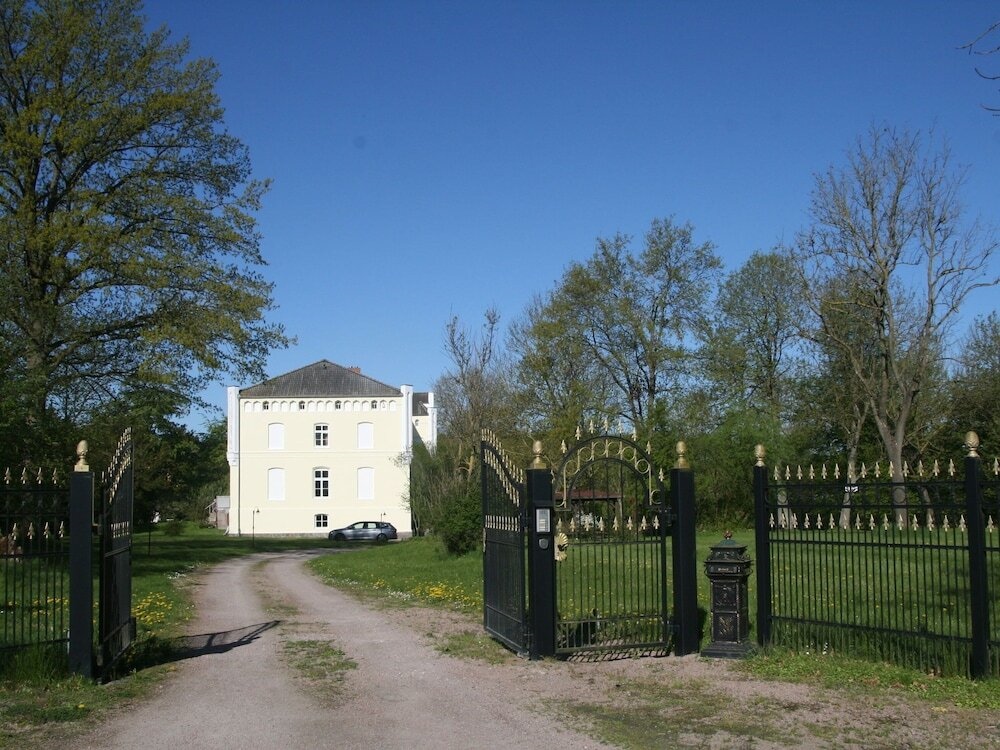 Holiday In The Country House With Garden And Terrace, Near The Beach