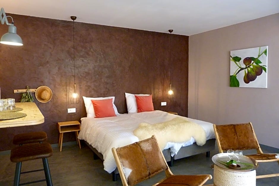 Trendy And Luxe Bed & Breakfast