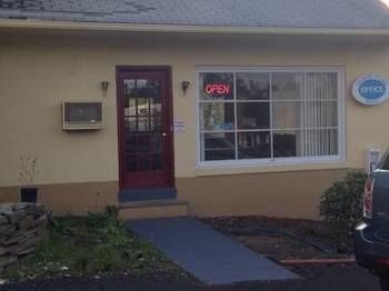 Colonial Village Motel