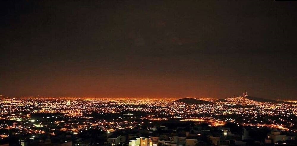 Exclusivo Bugambilias Lukasahome Alberca