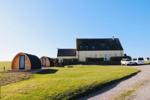 Kirkapol Pod Sleeps 2 With Ocean Views