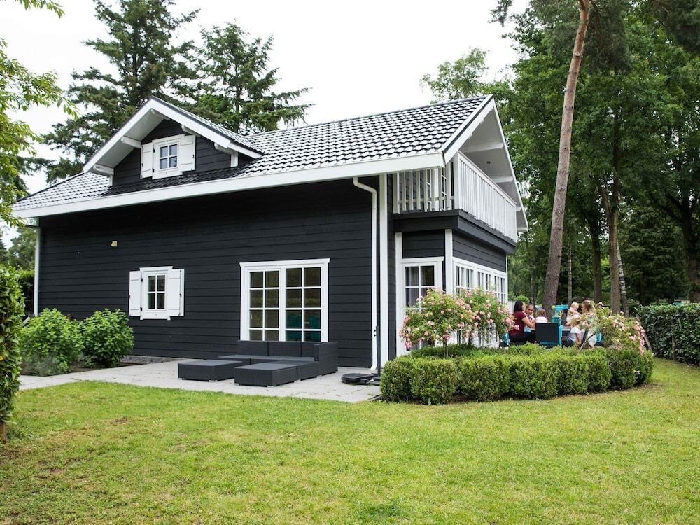 Detached Chalet in the Middle of De Veluwe